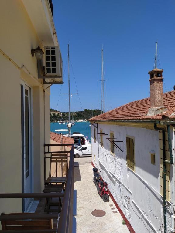 Ilios Hotel Лакка Экстерьер фото