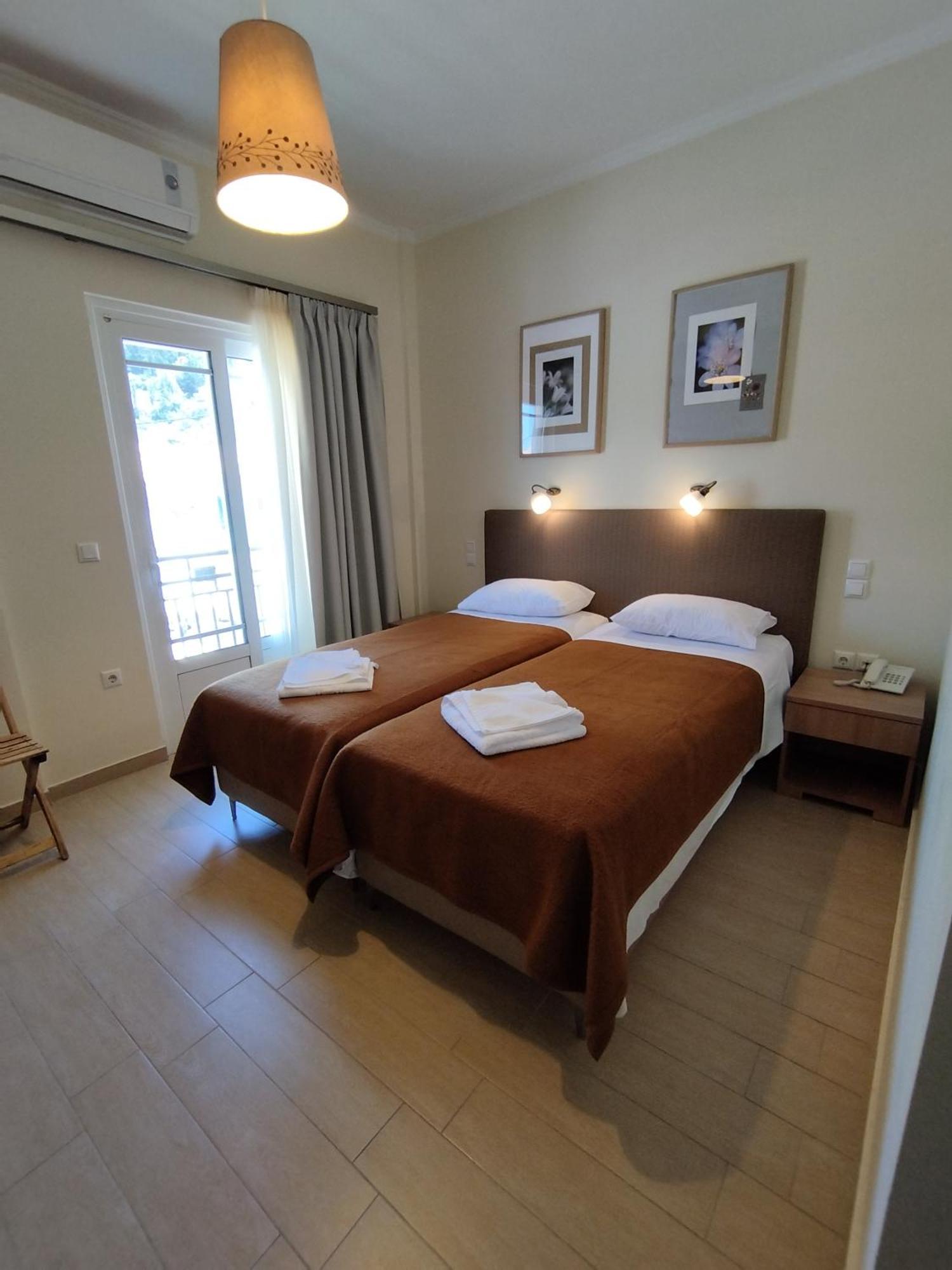Ilios Hotel Лакка Экстерьер фото